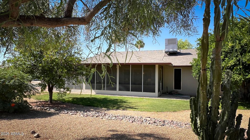 Image 39 of property listing at 12902 W CASTLE ROCK Drive, Sun City West, AZ 85375