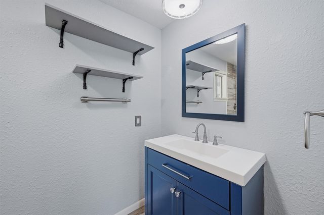 101 Lakewood Lane, Pottsboro, TX 75076