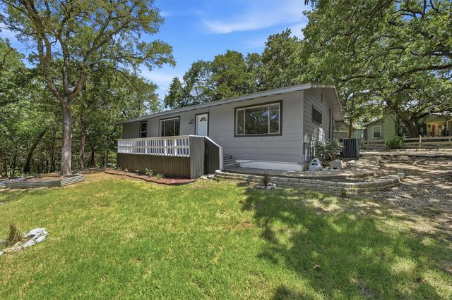 101 Lakewood Lane, Pottsboro, TX 75076