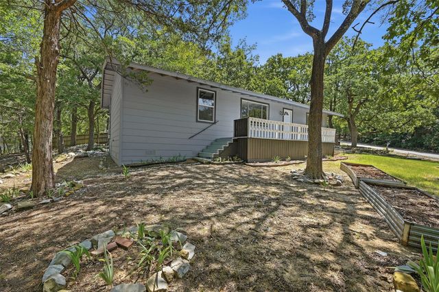 101 Lakewood Lane, Pottsboro, TX 75076