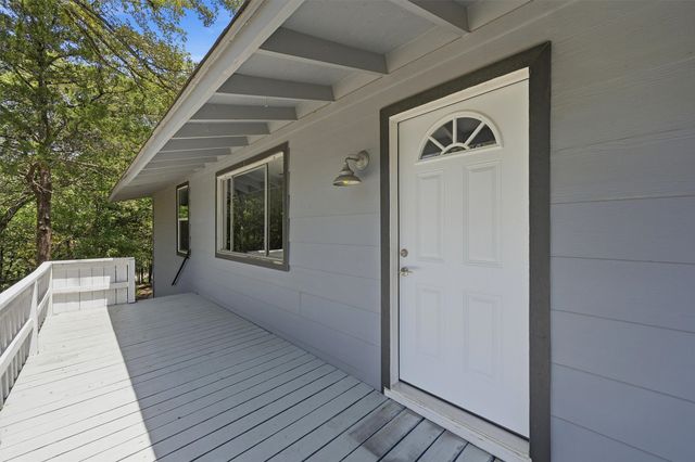 101 Lakewood Lane, Pottsboro, TX 75076