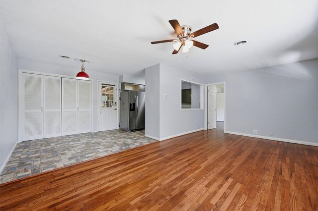 101 Lakewood Lane, Pottsboro, TX 75076