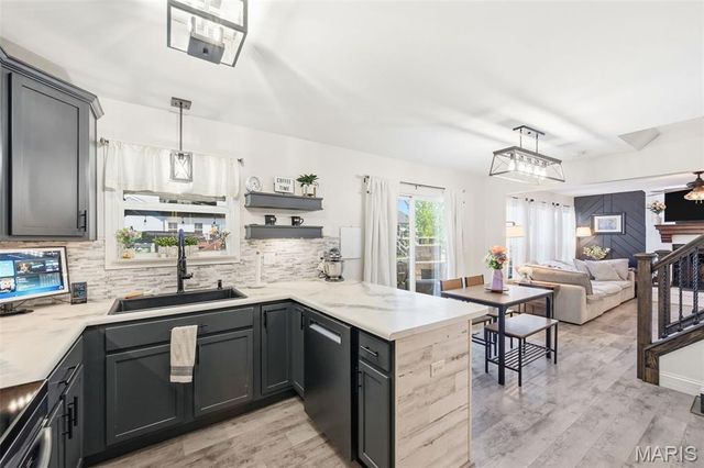 19 Cambridge Court, Troy, MO 63379