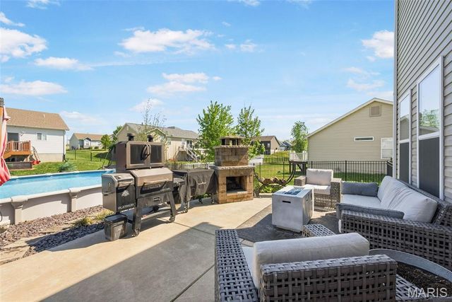19 Cambridge Court, Troy, MO 63379