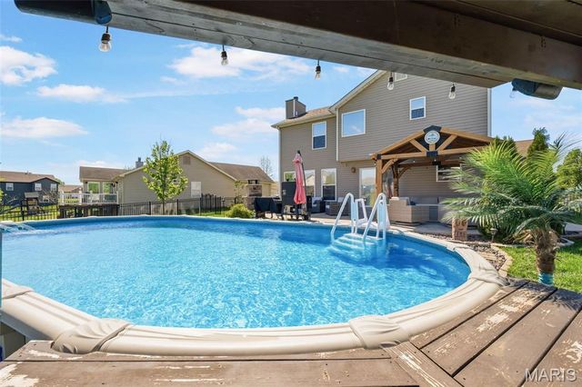 19 Cambridge Court, Troy, MO 63379