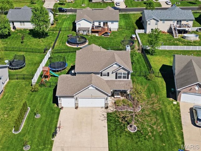 19 Cambridge Court, Troy, MO 63379
