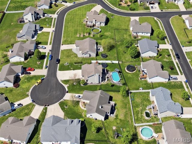 19 Cambridge Court, Troy, MO 63379