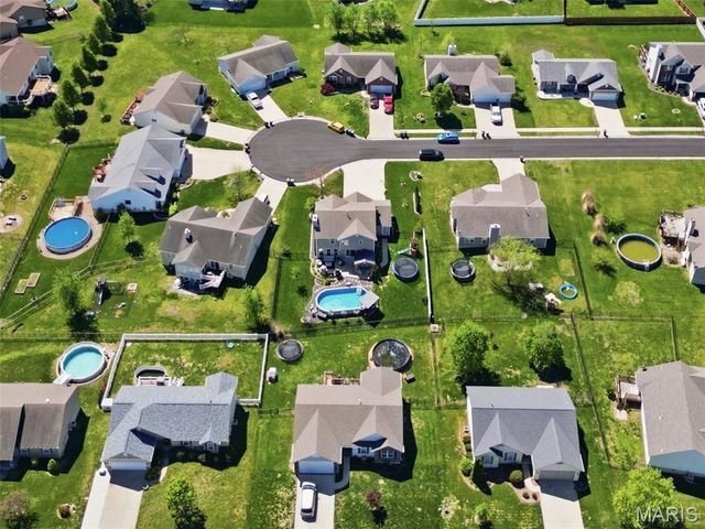 19 Cambridge Court, Troy, MO 63379