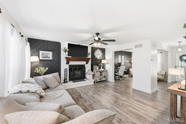 19 Cambridge Court, Troy, MO 63379
