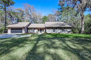 18 Deer Run, Savannah, GA 31411