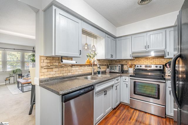 22 Hidden Springs Road, Spartanburg, SC 29302