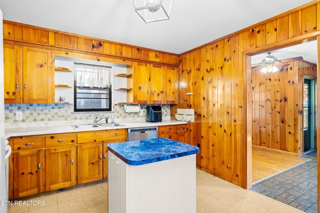 2609 Patrick Ave, Maryville, TN 37804