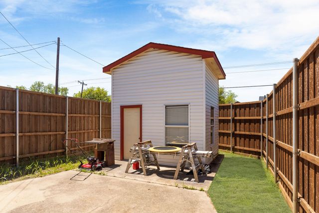 1014 S Ballard Avenue, Wylie, TX 75098