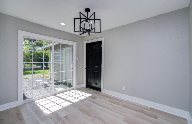 4375 W Broadway Street, Beaumont, TX 77707