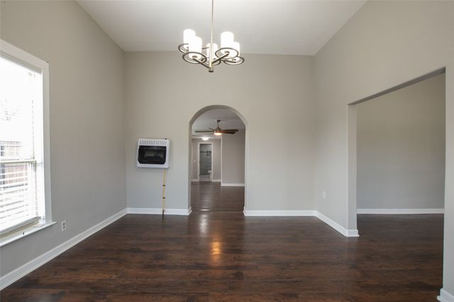 400 W Main Street, Honey Grove, TX 75446