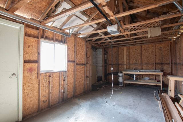 400 W Main Street, Honey Grove, TX 75446