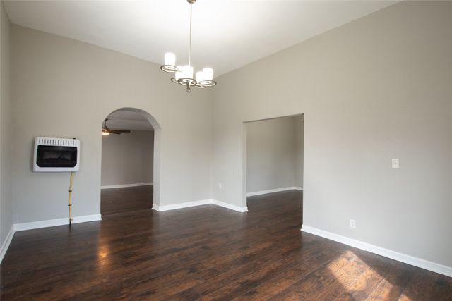 400 W Main Street, Honey Grove, TX 75446