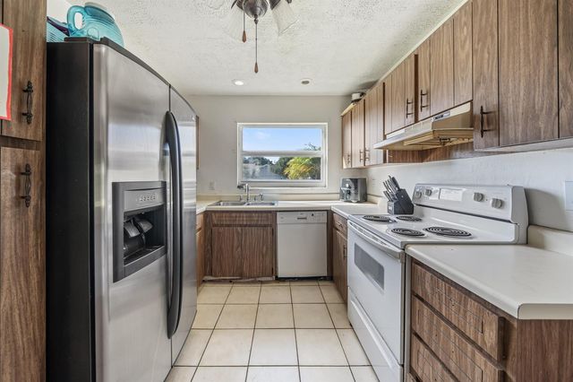 1171 Kinglet Terrace, Wellington, FL 33414