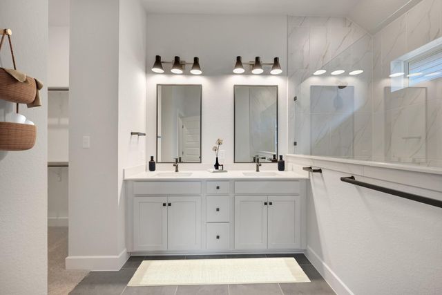 311 Flowering Senna DR, Buda, TX 78610