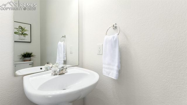 2417 Gilpin Avenue, Colorado Springs, CO 80910