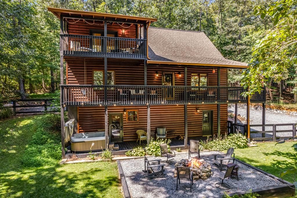 119 Summit Street, Ellijay, GA 30540