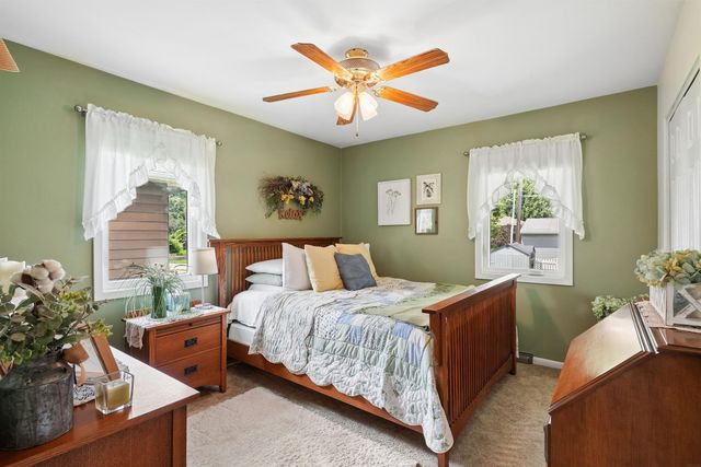 1515 W 8th Street, Cedar Falls, IA 50613