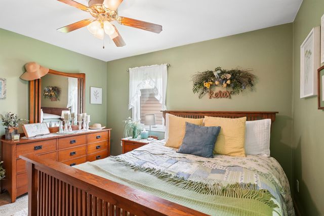 1515 W 8th Street, Cedar Falls, IA 50613