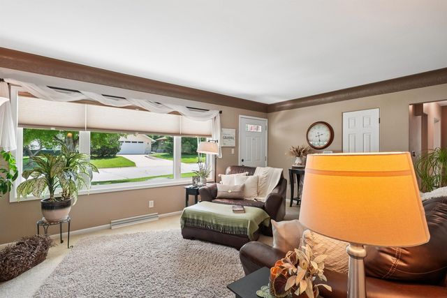 1515 W 8th Street, Cedar Falls, IA 50613