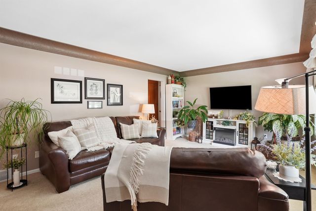 1515 W 8th Street, Cedar Falls, IA 50613