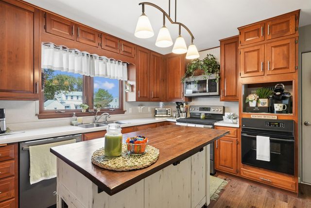 1515 W 8th Street, Cedar Falls, IA 50613