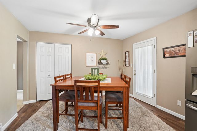 1515 W 8th Street, Cedar Falls, IA 50613