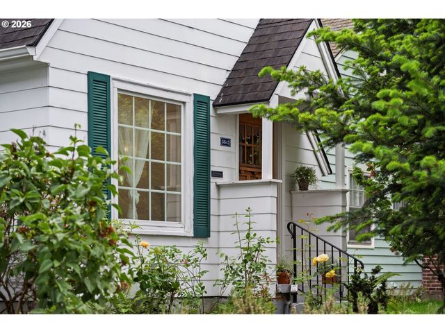 3642 Se 37TH Ave, Portland, OR 97202
