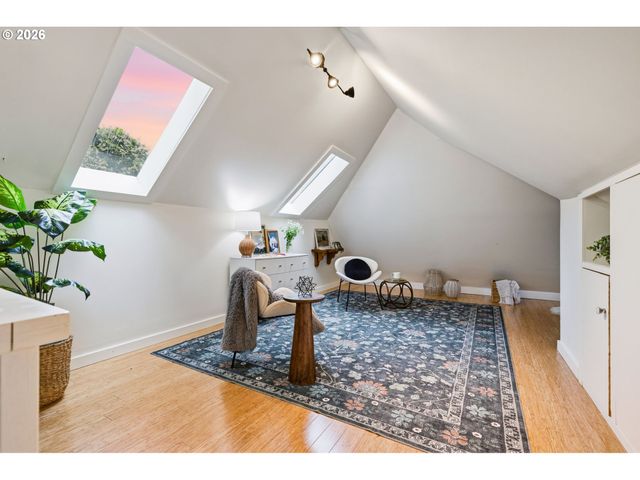 3642 Se 37TH Ave, Portland, OR 97202