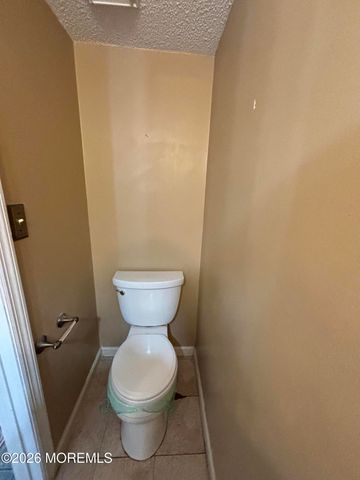 18 Plymouth Drive, Howell, NJ 07731