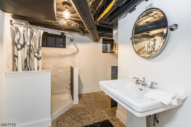 237 Underhill Rd, South Orange Village Twp., NJ 07079