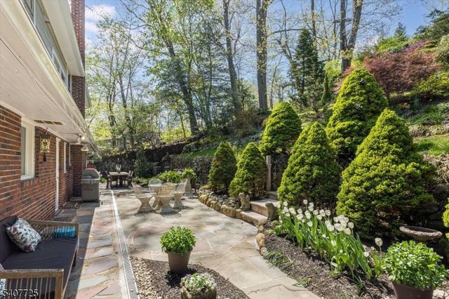 237 Underhill Rd, South Orange Village Twp., NJ 07079