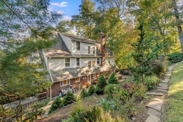 237 Underhill Rd, South Orange Village Twp., NJ 07079