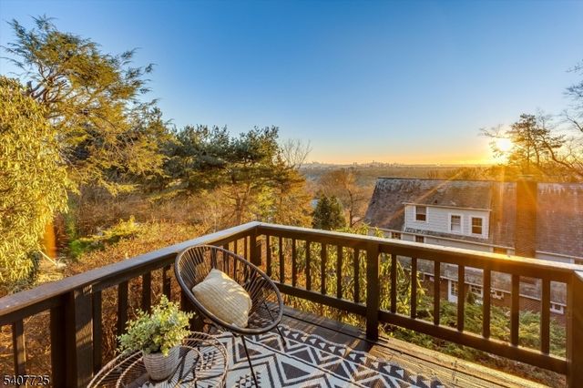 237 Underhill Rd, South Orange Village Twp., NJ 07079