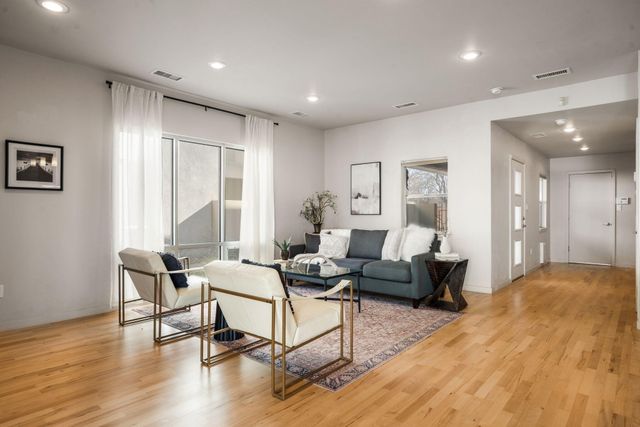 216 Aliso Drive SE, Albuquerque, NM 87108