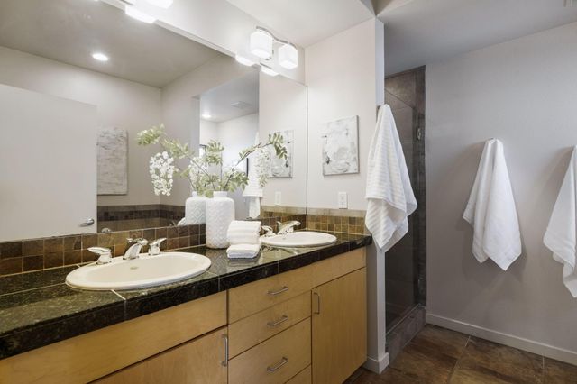 216 Aliso Drive SE, Albuquerque, NM 87108