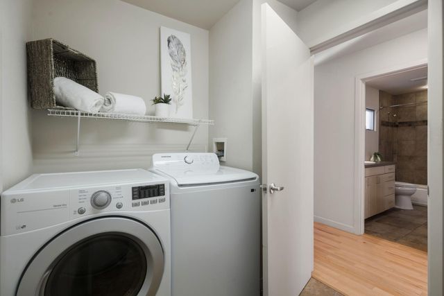 216 Aliso Drive SE, Albuquerque, NM 87108