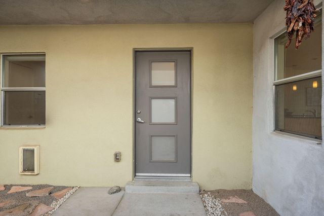 216 Aliso Drive SE, Albuquerque, NM 87108