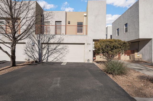 216 Aliso Drive SE, Albuquerque, NM 87108