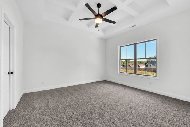 1338 Isaiah Dr, Clarksville, TN 37042