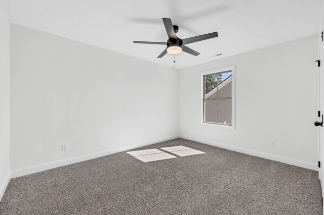 1338 Isaiah Dr, Clarksville, TN 37042