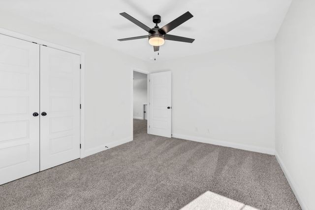 1338 Isaiah Dr, Clarksville, TN 37042