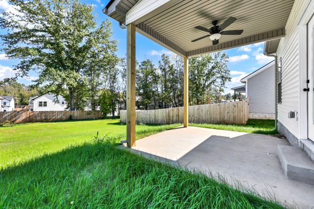 1338 Isaiah Dr, Clarksville, TN 37042