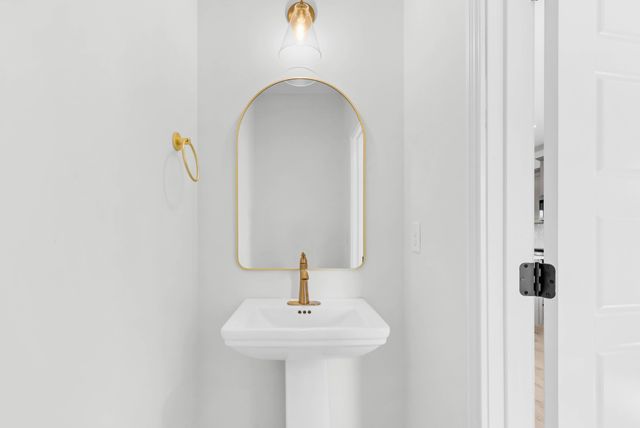 1338 Isaiah Dr, Clarksville, TN 37042