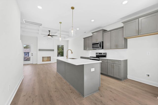 1338 Isaiah Dr, Clarksville, TN 37042