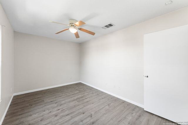 8010 Chestnut Gate, Converse, TX 78109